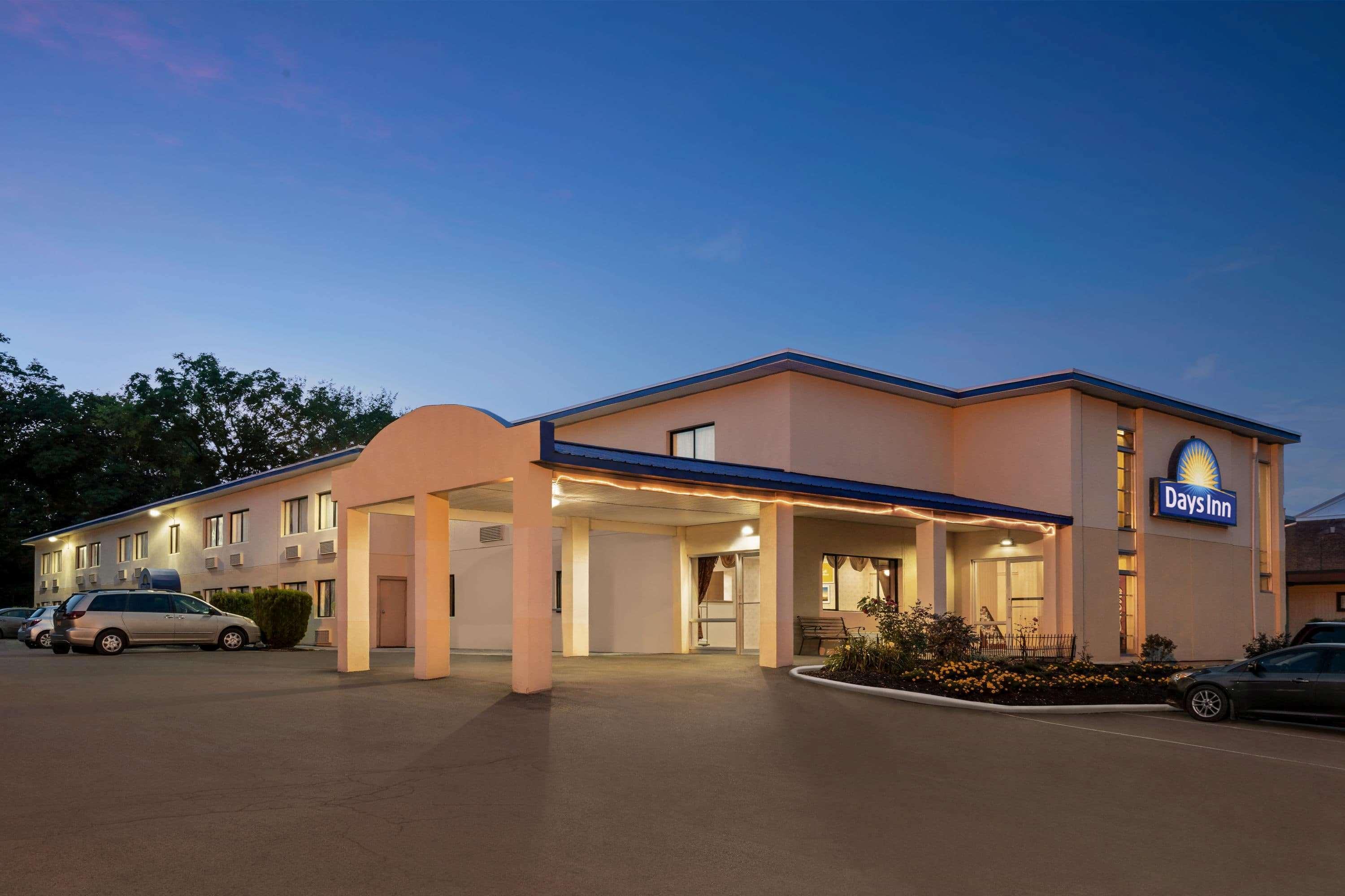 Days Inn By Wyndham Auburn/Finger Lakes Region Екстериор снимка