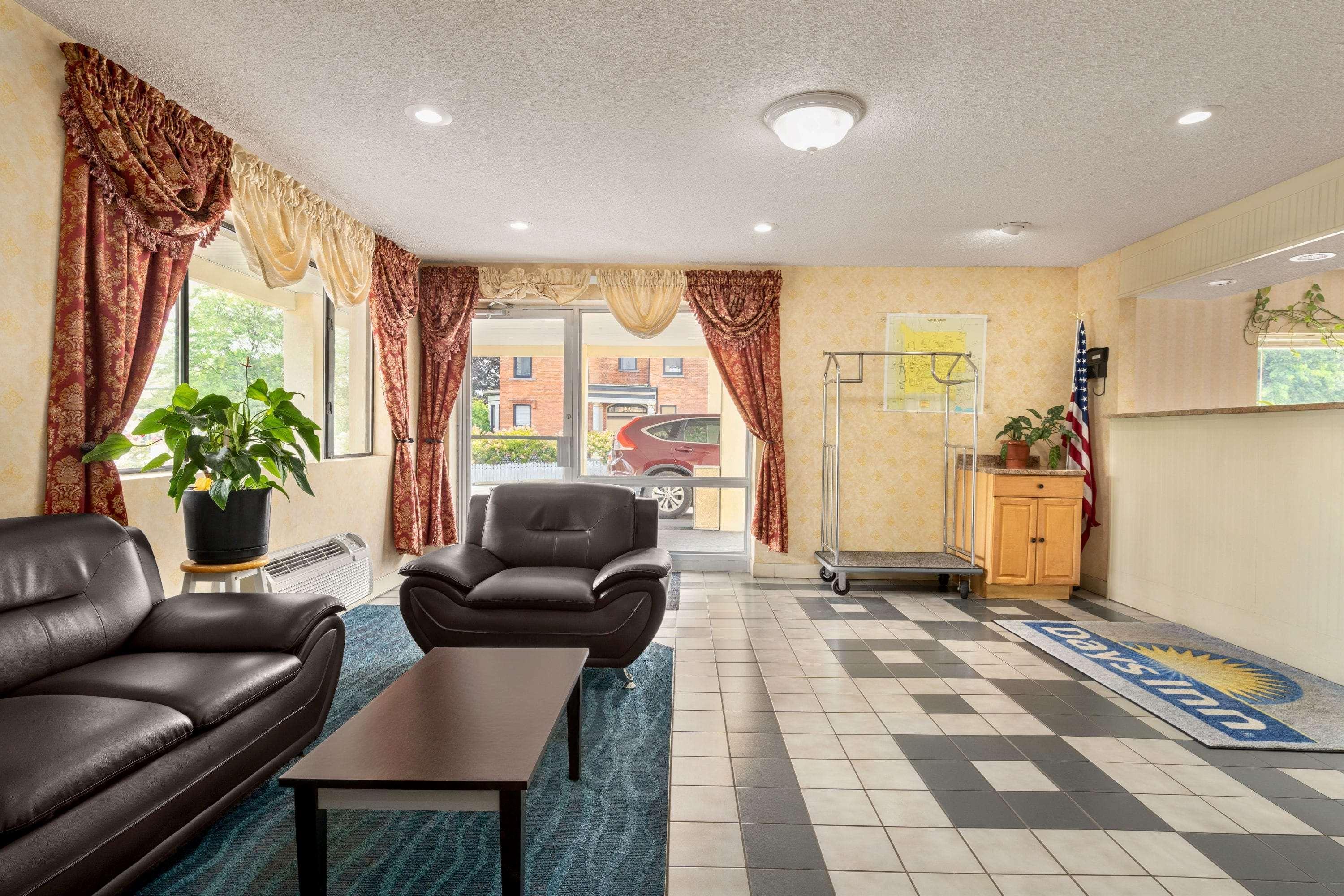 Days Inn By Wyndham Auburn/Finger Lakes Region Екстериор снимка